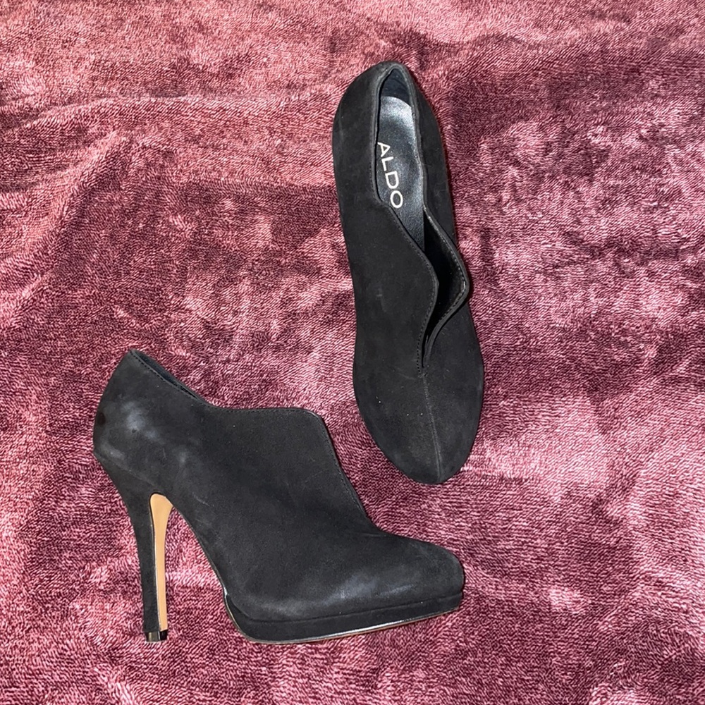 Aldo black heel